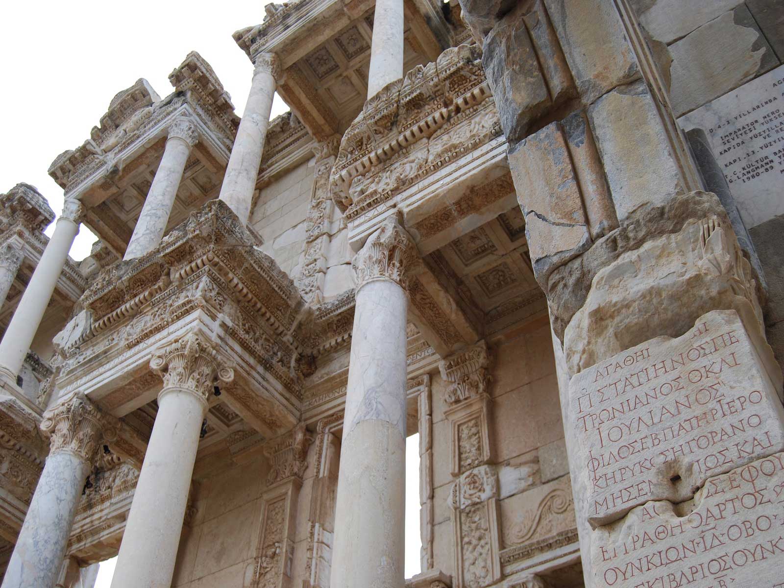ruins-of-Ephesus-Turkey-Jewels-of-Turkey
